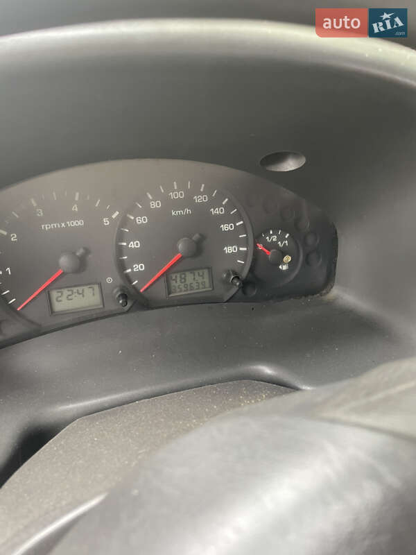 Грузопассажирский фургон Ford Transit 2005 в Снятине