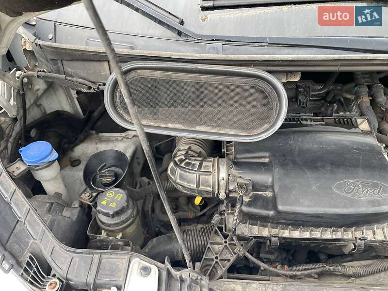 Вантажний фургон Ford Transit 2017 в Борисполі