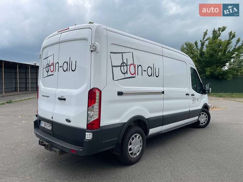 Вантажний фургон Ford Transit 2017 в Борисполі