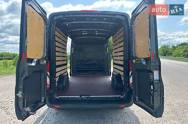 Грузовой фургон Ford Transit 2018 в 