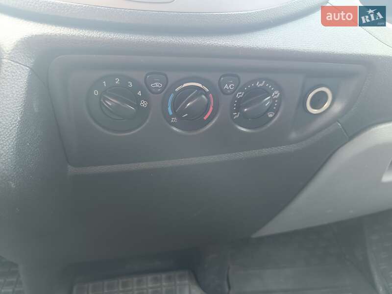 Грузовой фургон Ford Transit 2014 в Белополье
