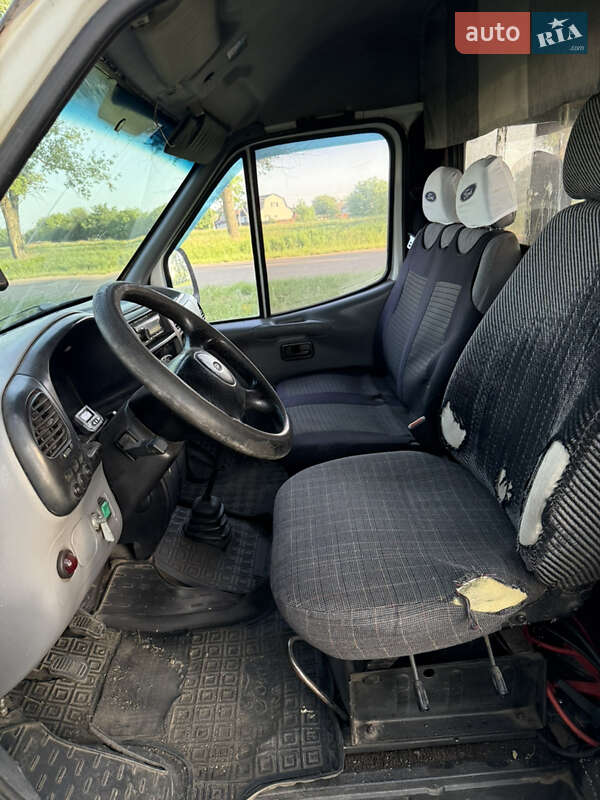 Вантажний фургон Ford Transit 1998 в Кропивницькому