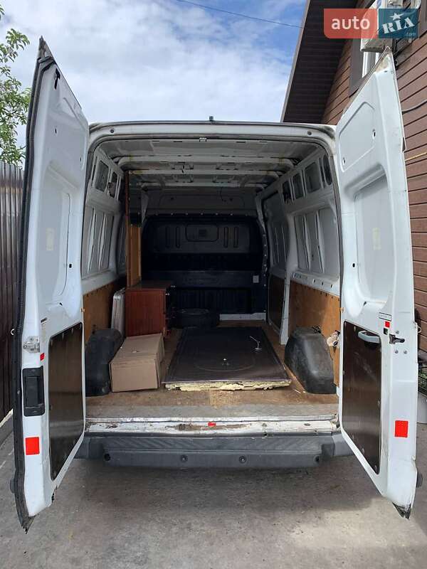 Вантажний фургон Ford Transit 2013 в Києві
