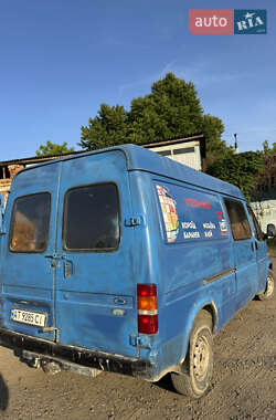 Грузовой фургон Ford Transit 1993 в 