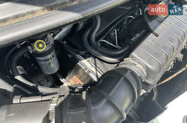 Грузовой фургон Ford Transit 2004 в 