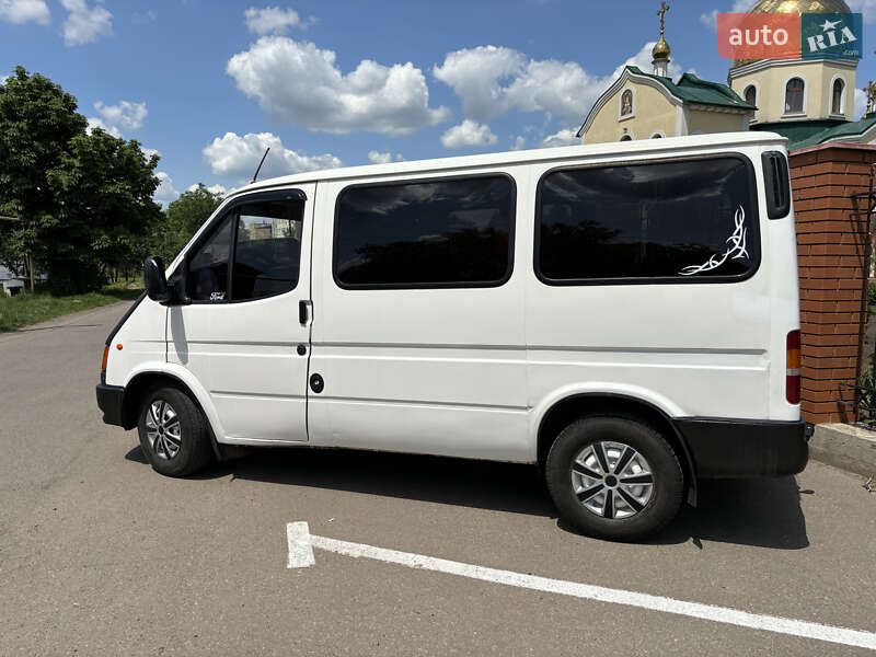 Вантажний фургон Ford Transit 1999 в Роздільній