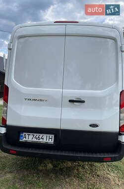 Грузовой фургон Ford Transit 2018 в 