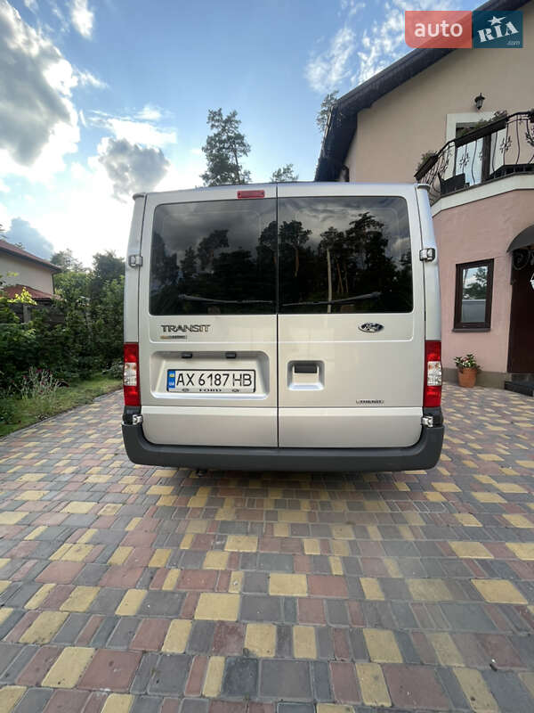 Грузовой фургон Ford Transit 2011 в Киеве
