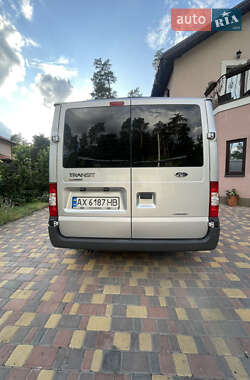Грузовой фургон Ford Transit 2011 в 