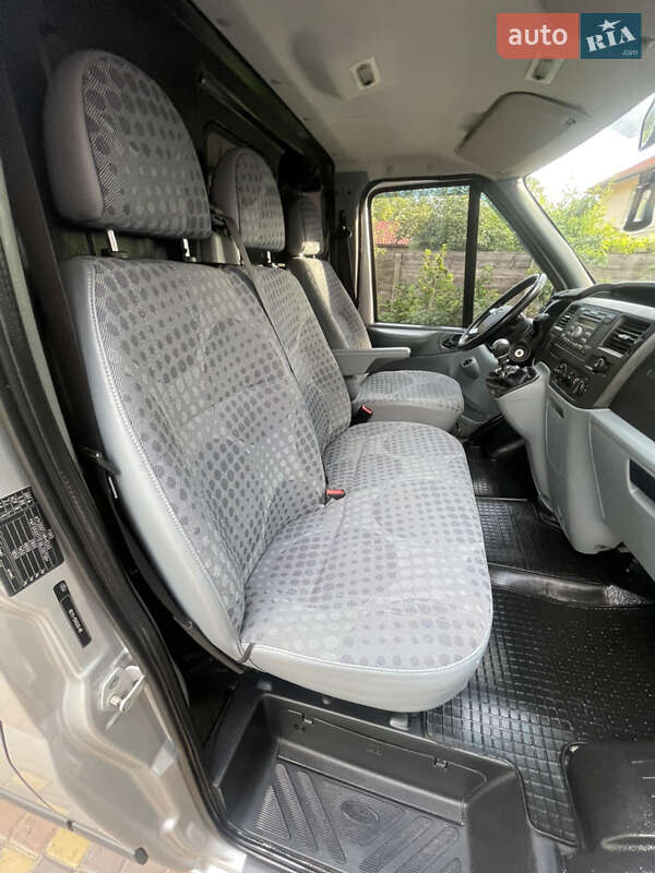 Грузовой фургон Ford Transit 2011 в Киеве
