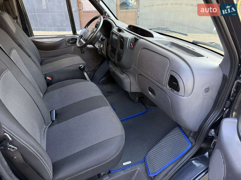 Грузопассажирский фургон Ford Transit 2005 в Киеве