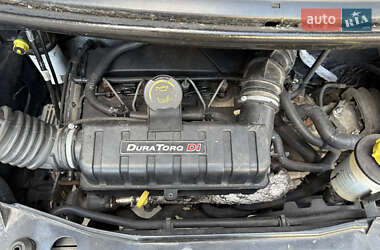 Грузопассажирский фургон Ford Transit 2005 в 