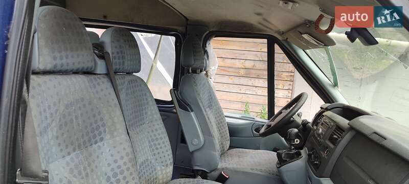 Вантажопасажирський фургон Ford Transit 2007 в На Новій Борові