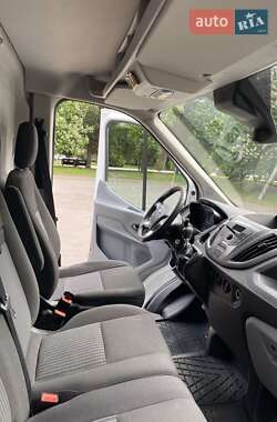 Грузовой фургон Ford Transit 2015 в 