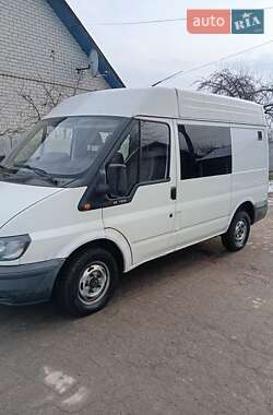 Грузовой фургон Ford Transit 2003 в 