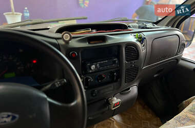 Вантажний фургон Ford Transit 2006 в 