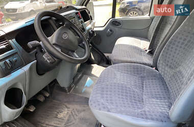 Грузовой фургон Ford Transit 2010 в 