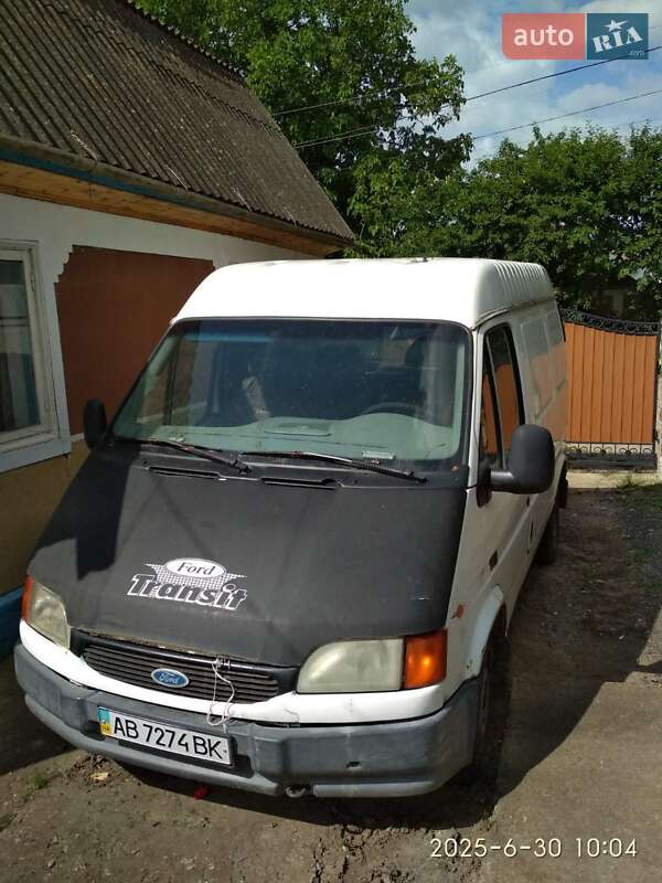 Грузовой фургон Ford Transit 1998 в Могилев-Подольске