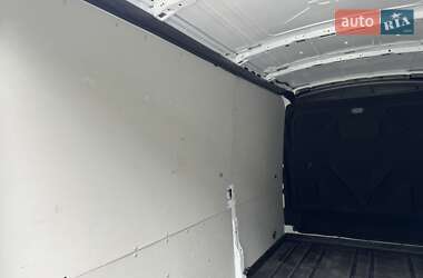 Грузовой фургон Ford Transit 2022 в 
