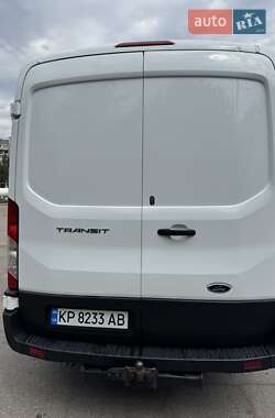 Грузовой фургон Ford Transit 2022 в 