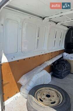 Грузовой фургон Ford Transit 2011 в 