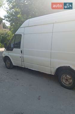 Грузовой фургон Ford Transit 2004 в 
