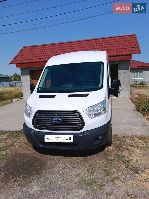 Вантажний фургон Ford Transit 2016 в 