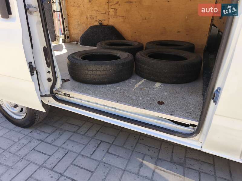 Грузовой фургон Ford Transit 2012 в Днепре