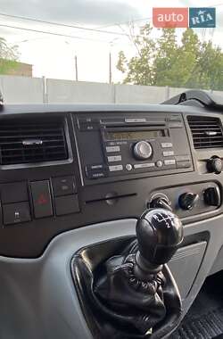 Грузовой фургон Ford Transit 2012 в 