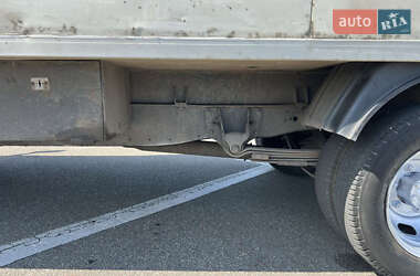 Грузовой фургон Ford Transit 2004 в 