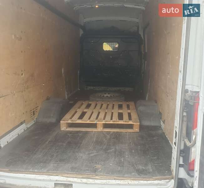 Грузовой фургон Ford Transit 2017 в Виннице