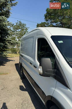 Вантажопасажирський фургон Ford Transit 2016 в 