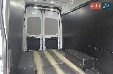 Вантажний фургон Ford Transit 2019 в 