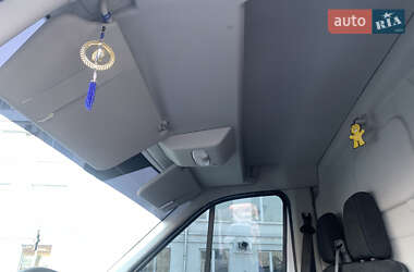 Вантажний фургон Ford Transit 2018 в 