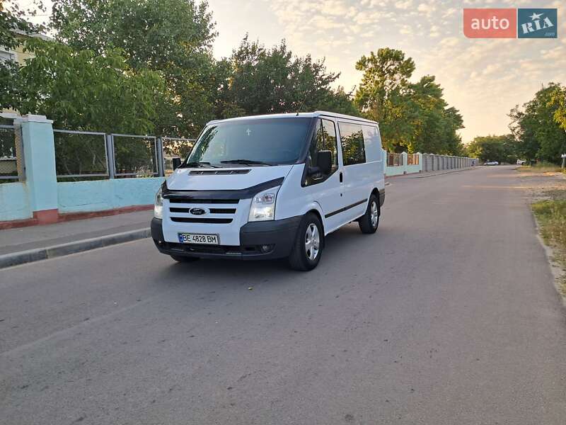 Ford Transit 2012