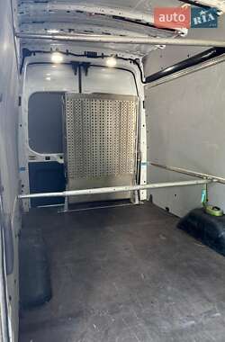 Вантажний фургон Ford Transit 2020 в 