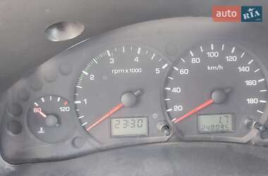Грузовой фургон Ford Transit 2005 в 