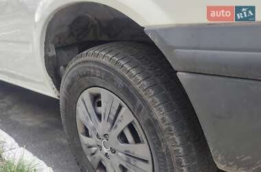 Грузовой фургон Ford Transit 2005 в 
