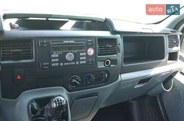 Вантажний фургон Ford Transit 2007 в 