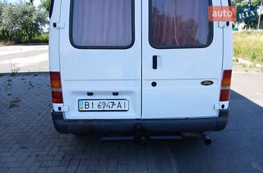 Микроавтобус Ford Transit 2000 в 