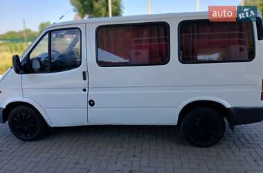 Микроавтобус Ford Transit 2000 в 