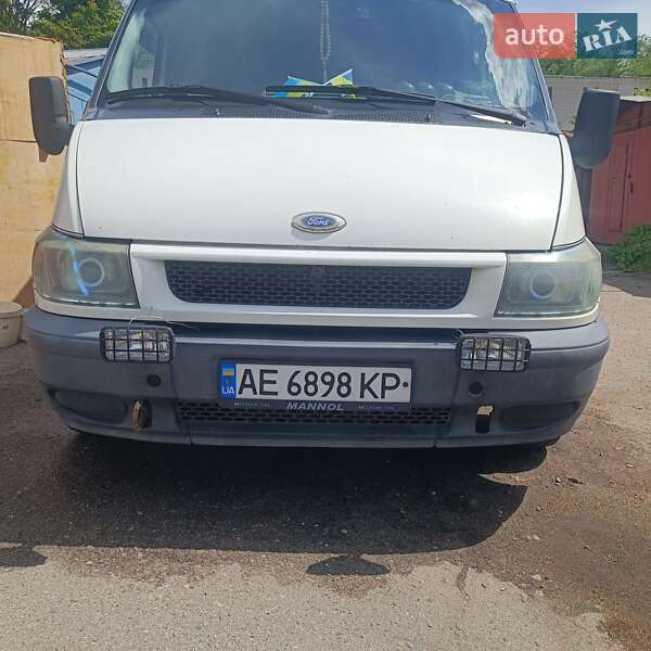 Вантажопасажирський фургон Ford Transit 2004 в Дніпрі