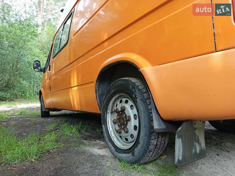 Грузопассажирский фургон Ford Transit 1998 в Бродах