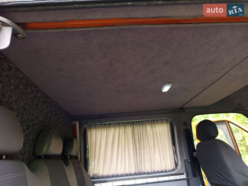 Грузопассажирский фургон Ford Transit 1998 в Бродах