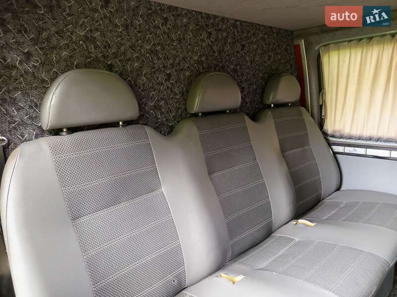 Грузопассажирский фургон Ford Transit 1998 в Бродах