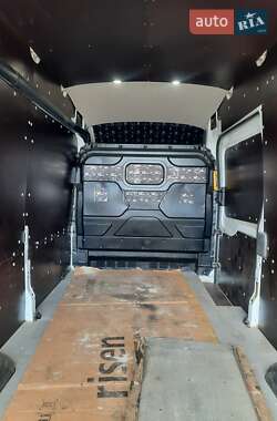 Вантажний фургон Ford Transit 2023 в 