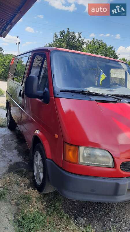Микроавтобус Ford Transit 2000 в Южноукраинске