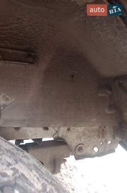 Грузовой фургон Ford Transit 1999 в 
