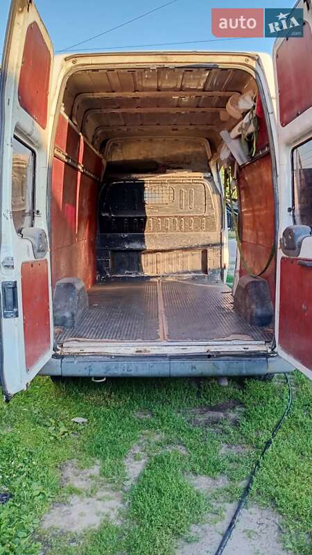Грузовой фургон Ford Transit 2003 в Чернигове
