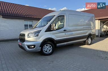 Грузовой фургон Ford Transit 2022 в 